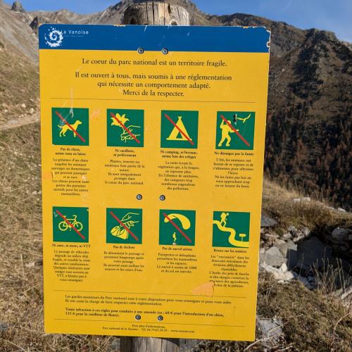 Panneau réglementation Parc national de la Vanoise