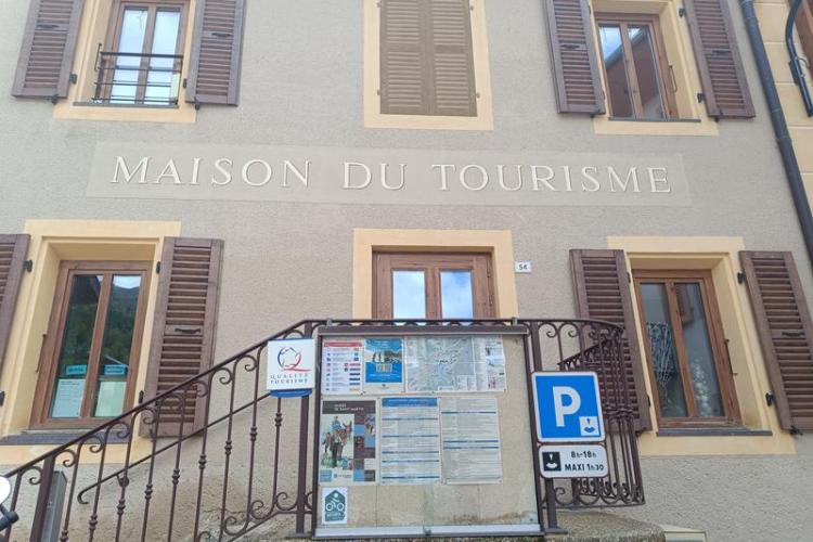Maison du Tourisme_Les Belleville - Devanture Maison du Tourisme