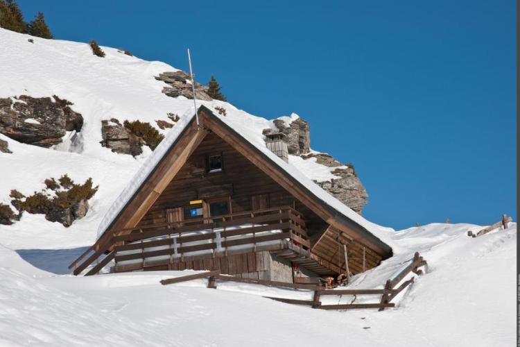Refuge de Cuchet - refuge du Parc national de la Vanoise - ouvert hors période d - Refuge de Cuchet - refuge du Parc national de la Vanoise - ouvert hors période d