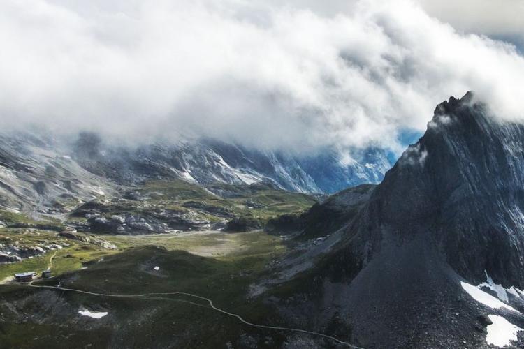 Refuge du Col de la Vanoise - Refuge du Col de la Vanoise - vue Aiguille